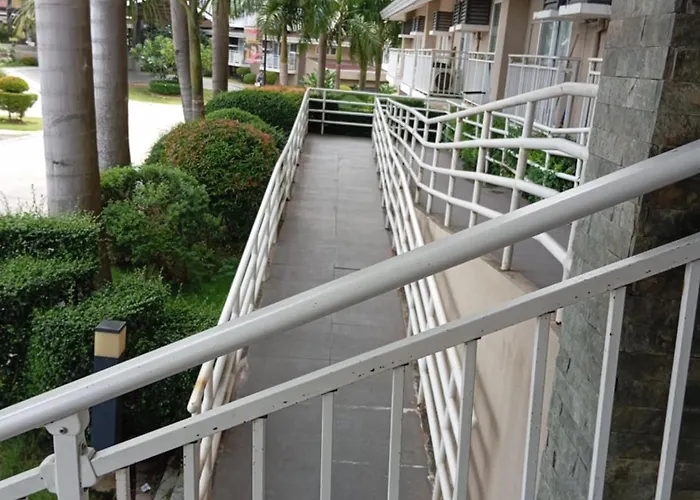 Stay, Park, Swim And Near Mactan Airport Appartement *